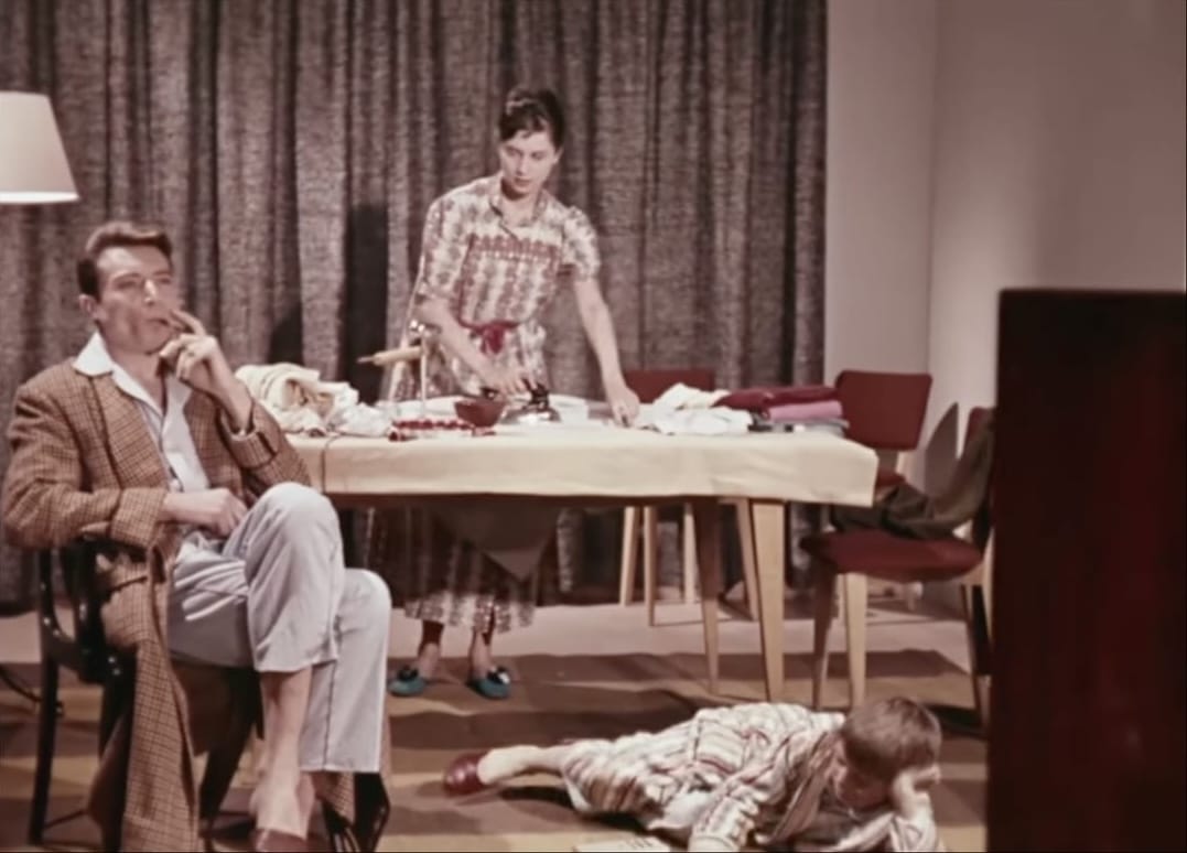 1970 - 1980 - <span>des Français ont la</span><span>télévision en couleurs 📺</span>